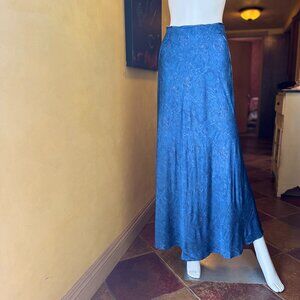 ULTRA RARE! Vince Marble Raw Edge Silk Maxi Skirt Baltic Blue – Size Small